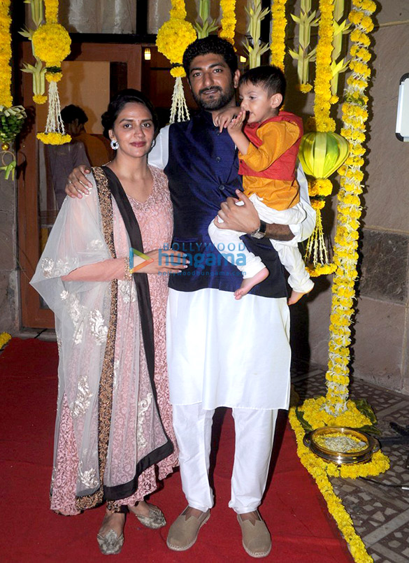 esha deols family attends her baby shower 5