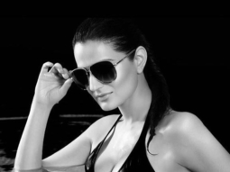 HOT! Ameesha Patel wishes everyone a great week with this sizzling picture