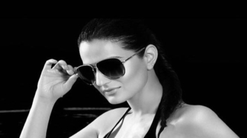 HOT! Ameesha Patel wishes everyone a great week with this sizzling picture