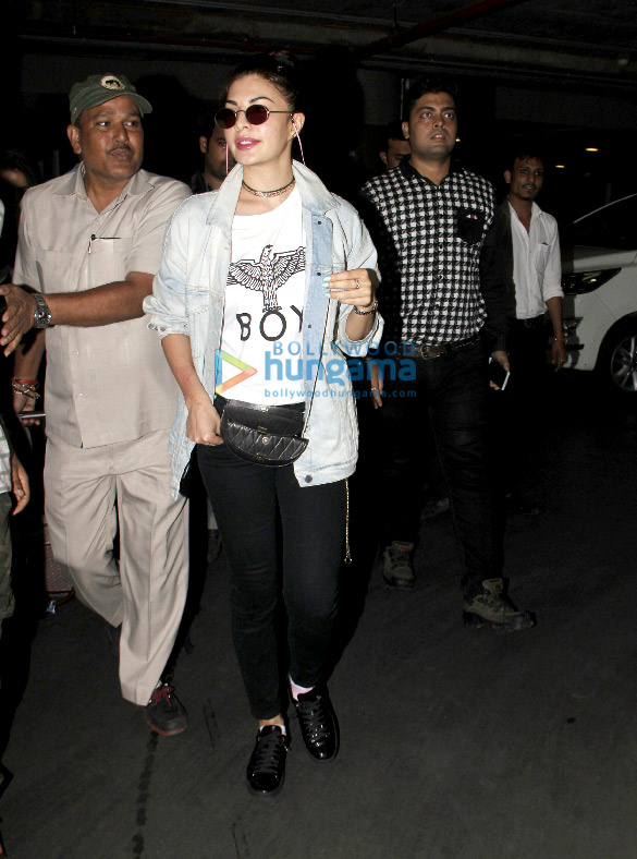 jacqueline fernandez spotted at the airport 4