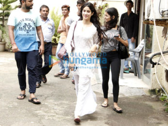 Jhanvi Kapoor snapped in Bandra post her dance practice