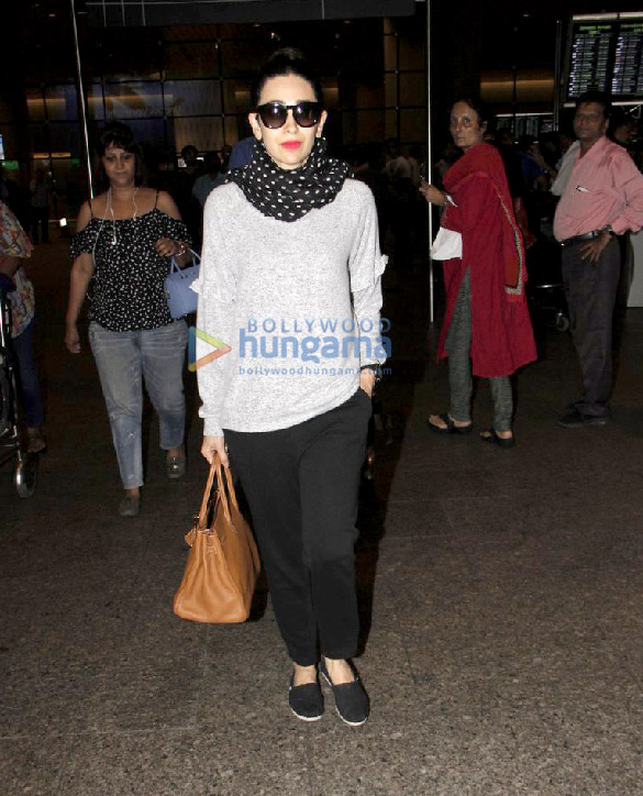 Karisma Kapoor, Kangana Ranaut and Manyata Dutt snapped at the Mumbai airport