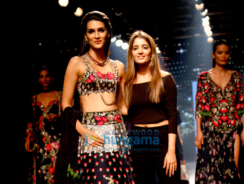 Kriti Sanon walks for Arpita Mehta at Lakme Fashion Week 2017