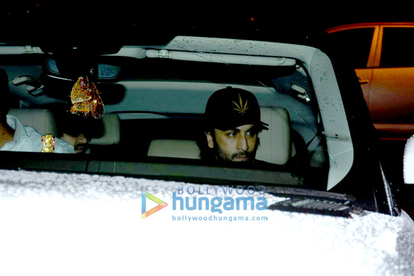 ranbir kapoor and ayan mukerji snapped in bandra 3