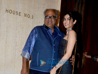 Rani Mukerji, Karan Johar and Farah Khan arrive at Manish Malhotra house for Sridevi's birthday bash