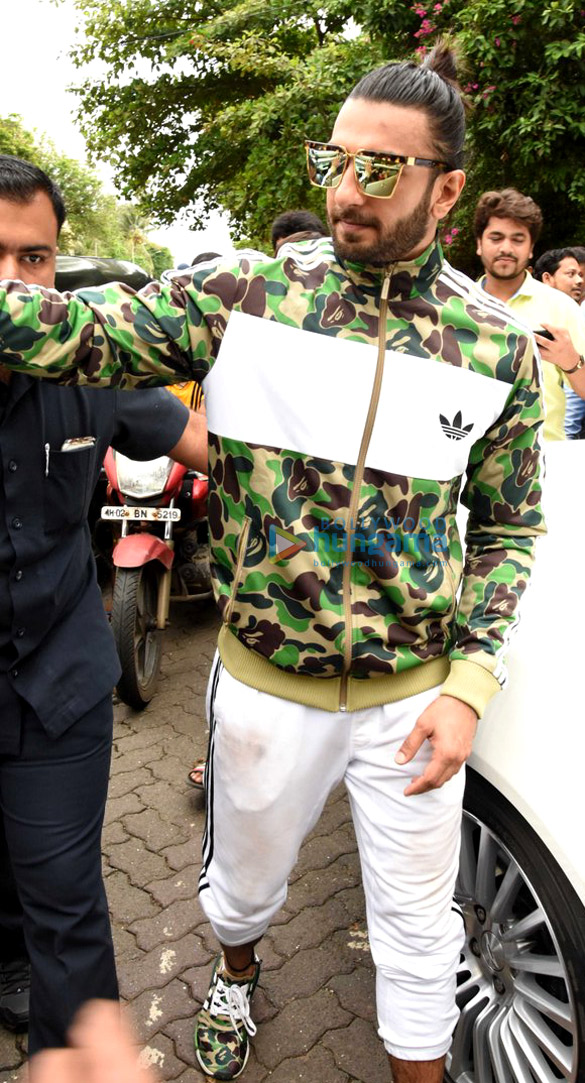 ranveer singh snapped post gym in bandra 6 2
