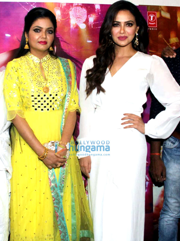 sana khan launches new single of kayanat khan 3