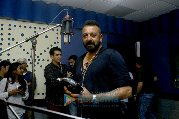 sanjay dutt records a ganesha song for bhoomi 7