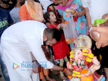 Sanjay Dutt's Ganesha visarjan at Juhu Beach