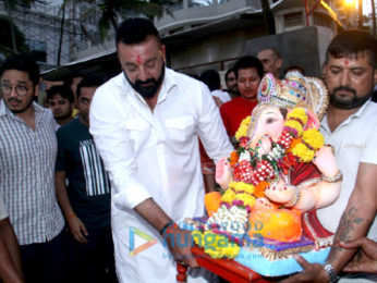 Sanjay Dutt's Ganesha visarjan at Juhu Beach