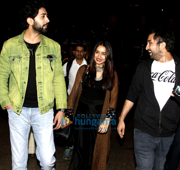shraddha kapoor siddhanth kapoor and ankur bhatia snapped at the airport 3