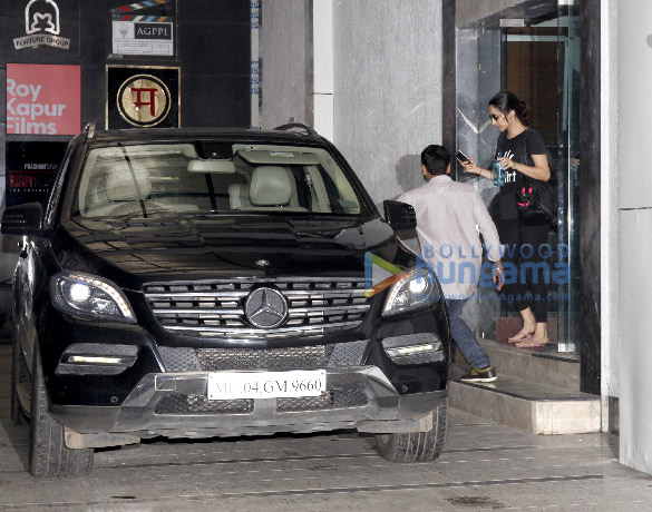 shraddha kapoor snapped at the gym 2