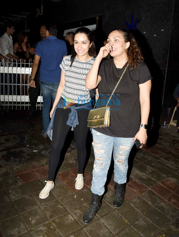 shraddha kapoor snapped with her friend post dinner at hakkasan 1