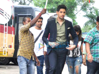 Sidharth Malhotra and Jacqueline Fernandez promote 'A Gentleman' on the sets of Saregama Lill Champs