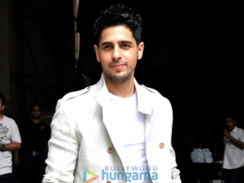 Sidharth Malhotra and Jacqueline Fernandez snapped promoting 'A Gentleman'