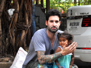 Sunny Leone's husband Daniel Weber snapped with baby Nisha
