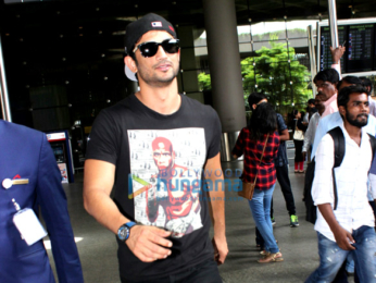 Sushant Singh Rajput and Kriti Sanon snapped at the airport