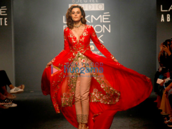 Taapsee Pannu walks for Divya Reddy at Lakme Fashion Week 2017