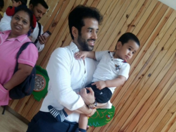 Check out: Tusshar Kapoor’s son Laksshya Kapoor begins pre-school and it’s adorable Check out: Tusshar Kapoor’s son Laksshya Kapoor begins pre-school and it’s adorable