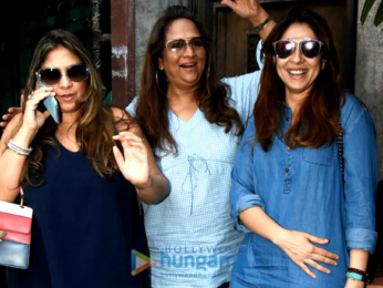 Twinkle Khanna and Bhavna Pandey snapped at Pali Bhavan