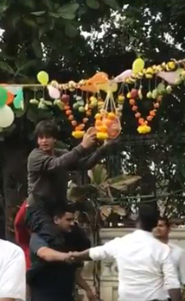 WATCH Shah Rukh Khan breaks Dahi Handi during Janmashtami celebrations