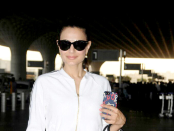Kriti Sanon, Ameesha Patel and Manish Paul snapped at the airport