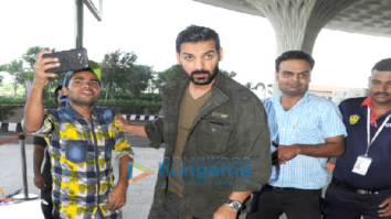 John Abraham, Saif Ali Khan and others snapped at the airport