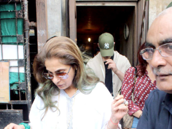 Twinkle Khanna and family snapped at Pali Bhavan