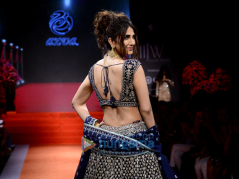 Vaani Kapor and Dia Mirza on Day 1 of 'India International Jewellery Week'