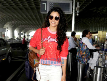 Aamir Khan, Kriti Sanon, Ameesha Patel and others snapped at the airport