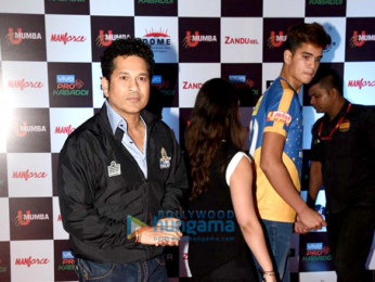 Abhishek Bachchan, Aishwarya Rai Bachchan and Sachin Tendulkar grace a Pro Kabaddi League match