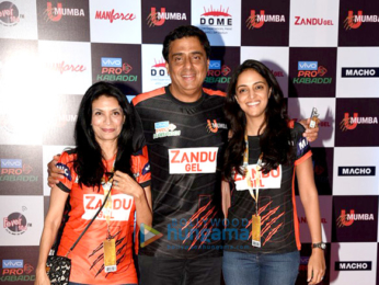Abhishek Bachchan, Aishwarya Rai Bachchan and Sachin Tendulkar grace a Pro Kabaddi League match