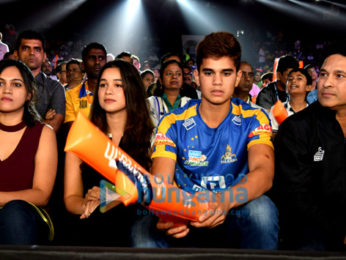 Abhishek Bachchan, Aishwarya Rai Bachchan and Sachin Tendulkar grace a Pro Kabaddi League match