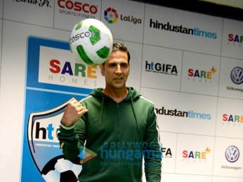 Akshay Kumar graces the grand opening ceremony of Indian Football Tournament in New Delhi