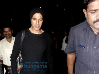 Akshay Kumar & family return from his birthday celebrations abroad