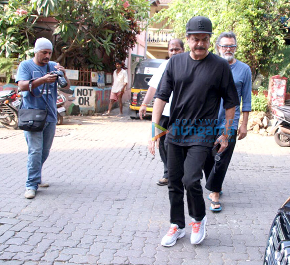 anil kapoor snapped at rakeysh omprakash mehras office 6