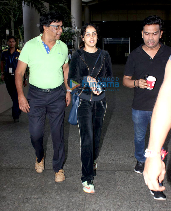 arjun rampal sidharth malhotra kalki koechlin snapped at the airport 4