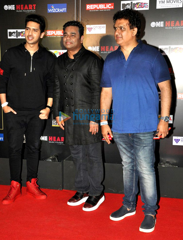 celebs grace the screening of a r rahman documentary 2