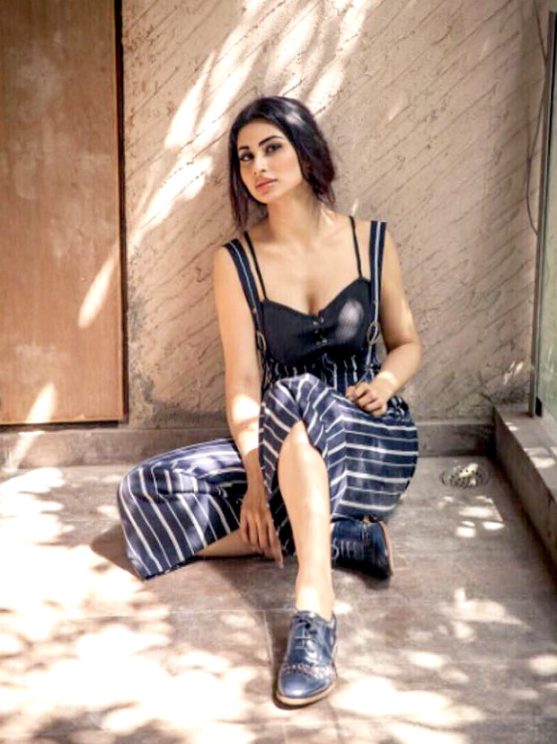 HOT! Mouni Roy looks ultra-sizzling in these pictures (2)