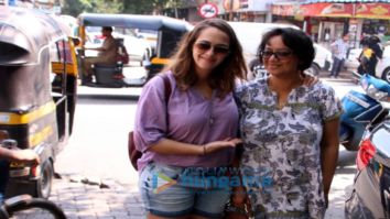 Hazel Keech and her mom snapped in Bandra