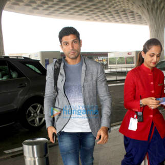 Farhan Akhtar and Karisma Kapoor snapped at the airport