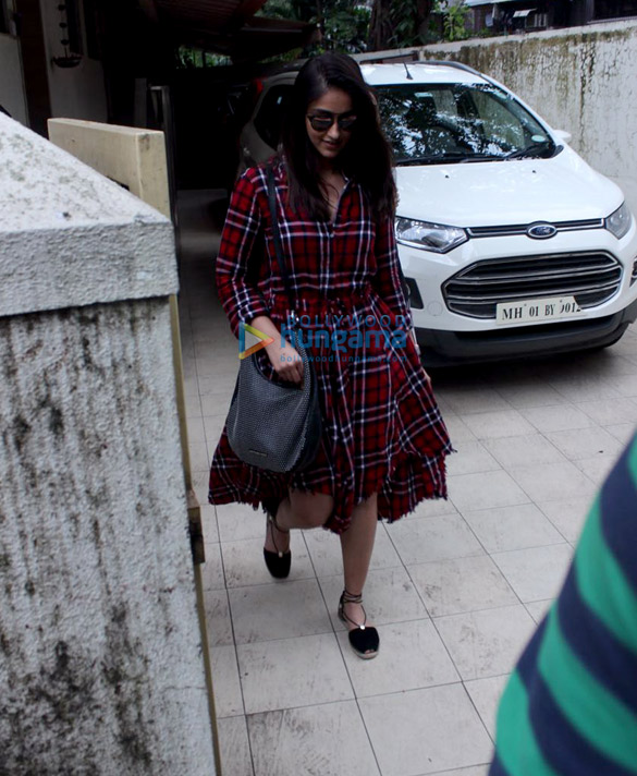 ileana dcruz snapped at matrix office 2 2