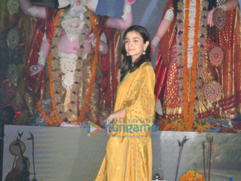 Ranbir Kapoor, Alia Bhatt, Rani Mukherji and others snapped at Durga Pooja in Juhu