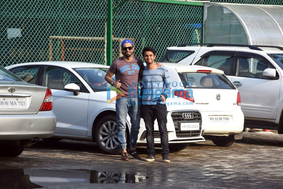 ranbir kapoor dino morea and aparshakti khurana snapped at football session in mumbai 3