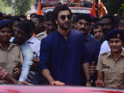 Ganpati Visarjan: Ranbir Kapoor, Rishi Kapoor and family bid adieu to Ganpati Bappa at RK Studios