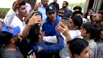 Ranbir Kapoor greets fans on his 35th birthday