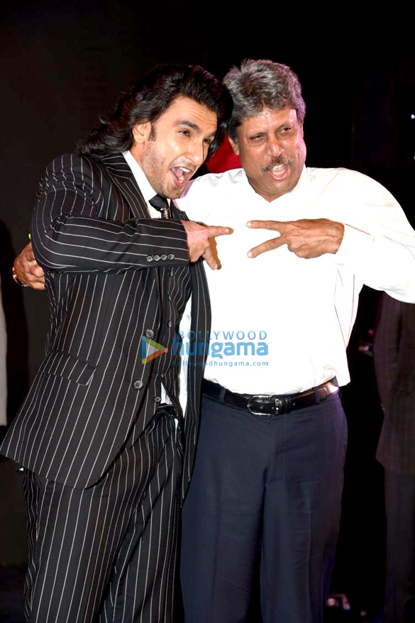 ranveer singh and kapil dev grace the launch of the film based on the 1983 world cup002