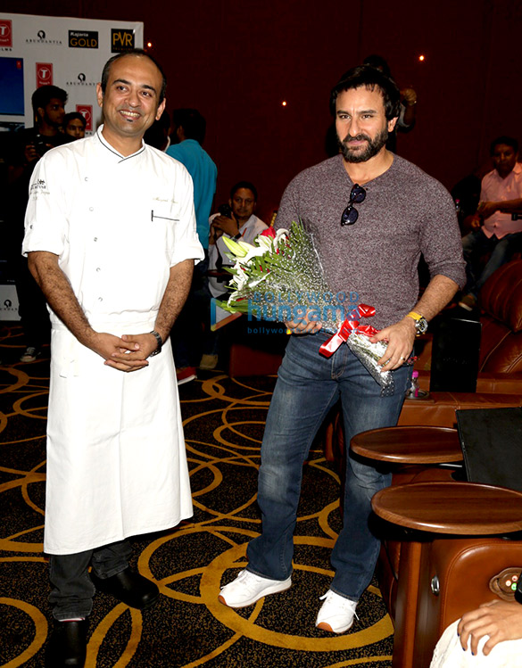 saif ali khan promotes chef in new delhi 04