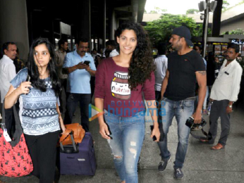 Saiyami Kher and Elli Avram snapped at the airport