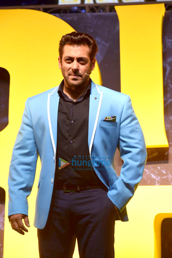 Salman-Khan-graces-the-press-meet-of-the-show-Bigg-Boss-season-11-6